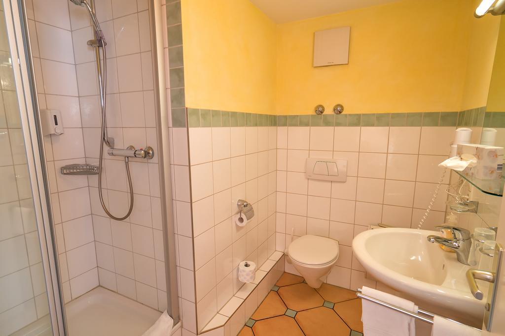 Hotel Zum Lieben Augustin เมียร์สบวร์ก ห้อง รูปภาพ