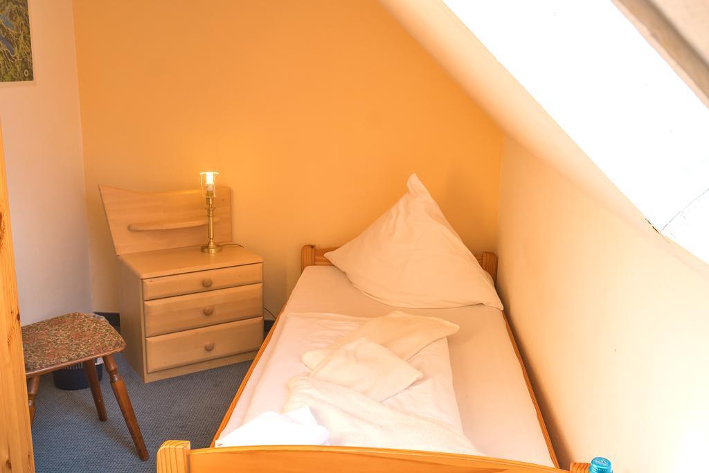 Hotel Zum Lieben Augustin เมียร์สบวร์ก ห้อง รูปภาพ